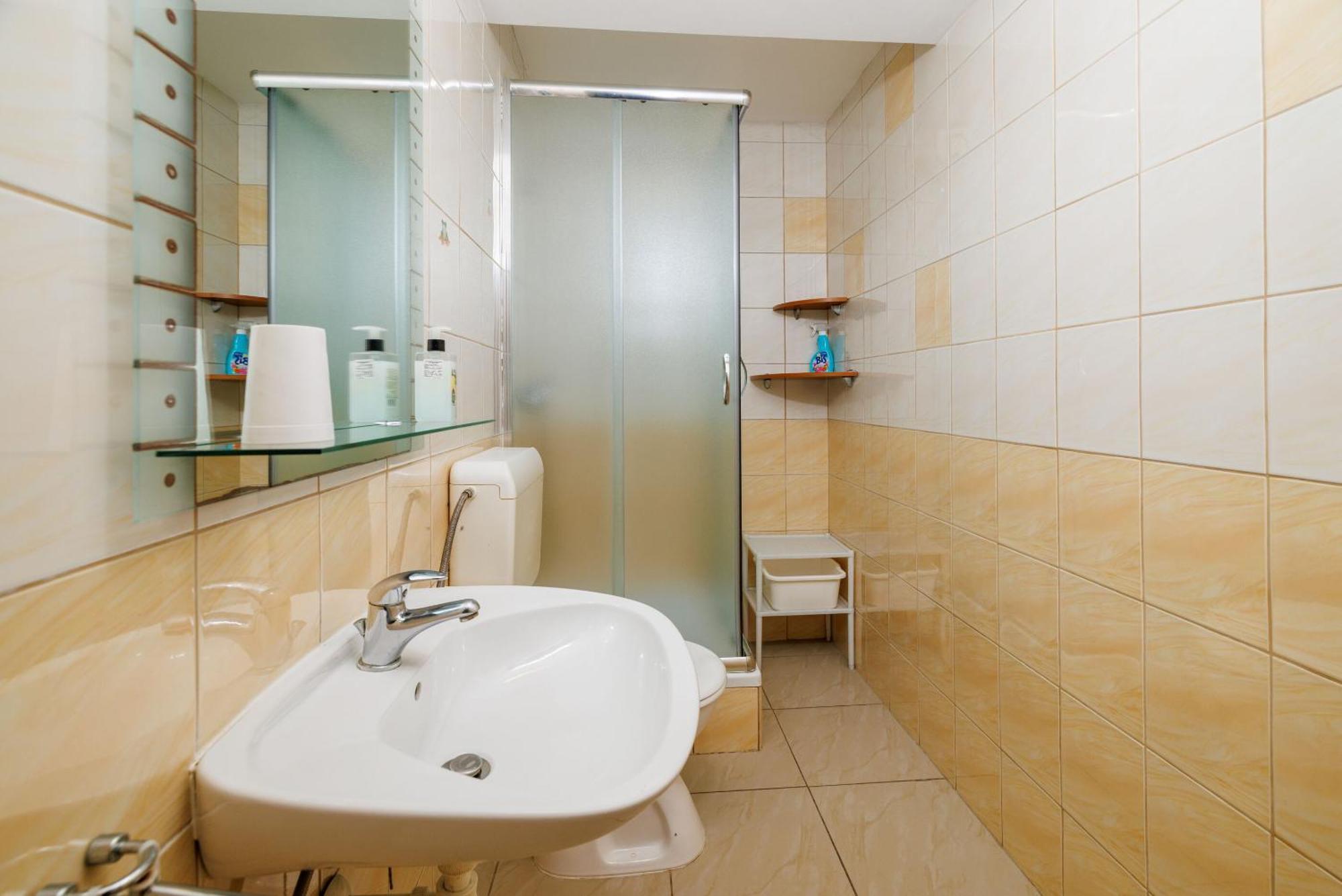 Apartments And Room Mirjana Dramalj Esterno foto