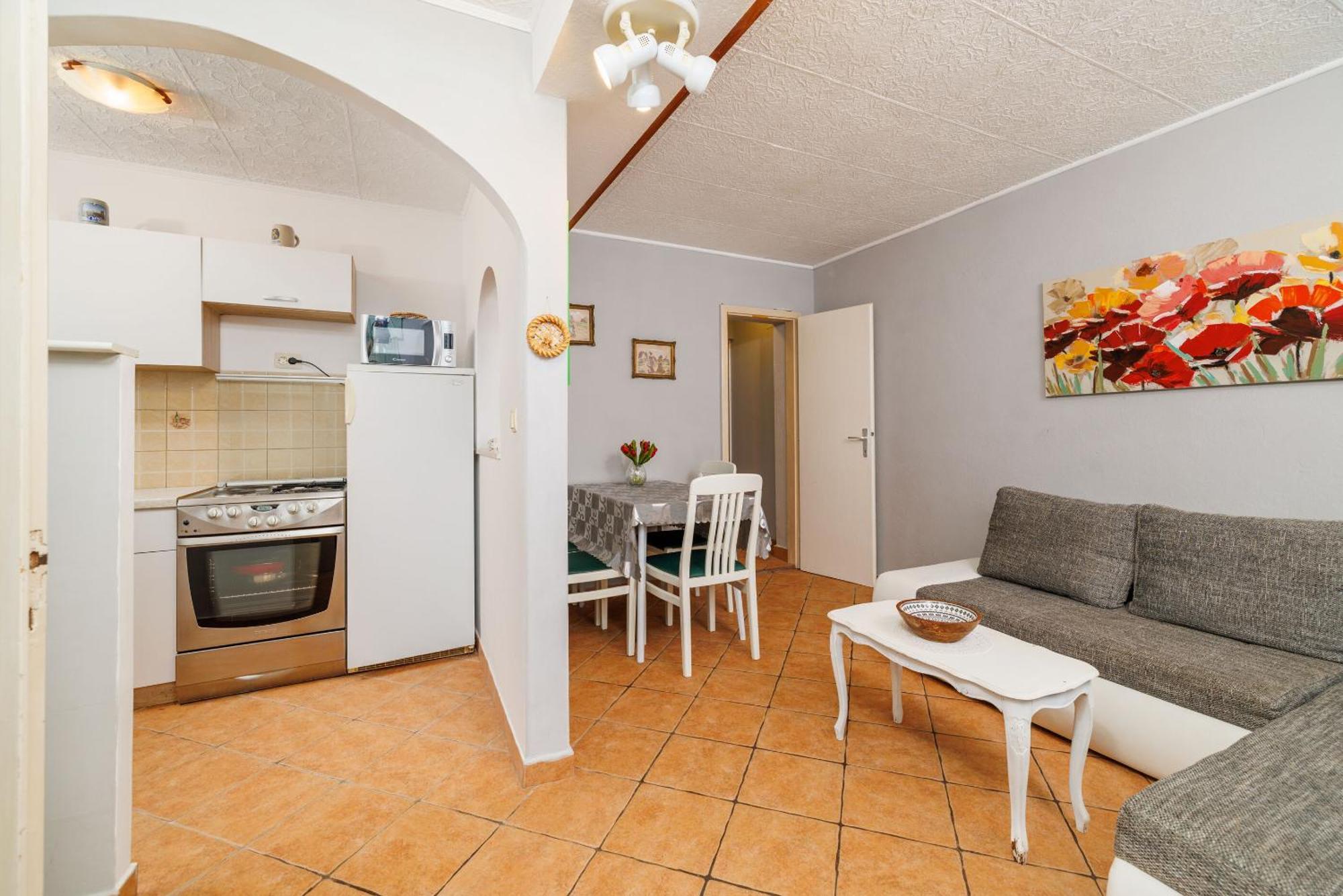 Apartments And Room Mirjana Dramalj Esterno foto